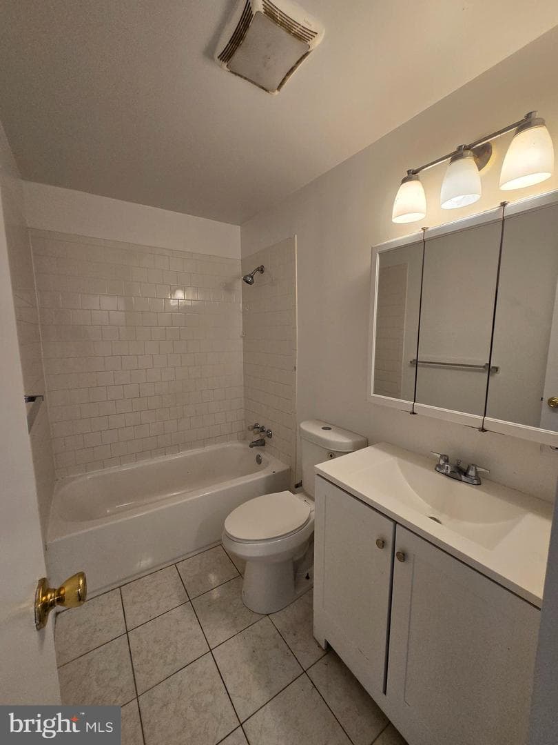 5643 Kavon Avenue photo 23