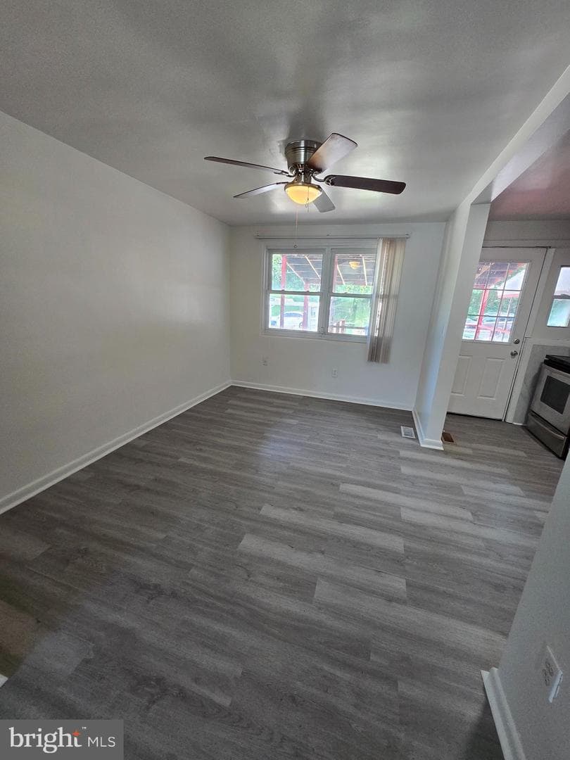5643 Kavon Avenue photo 6