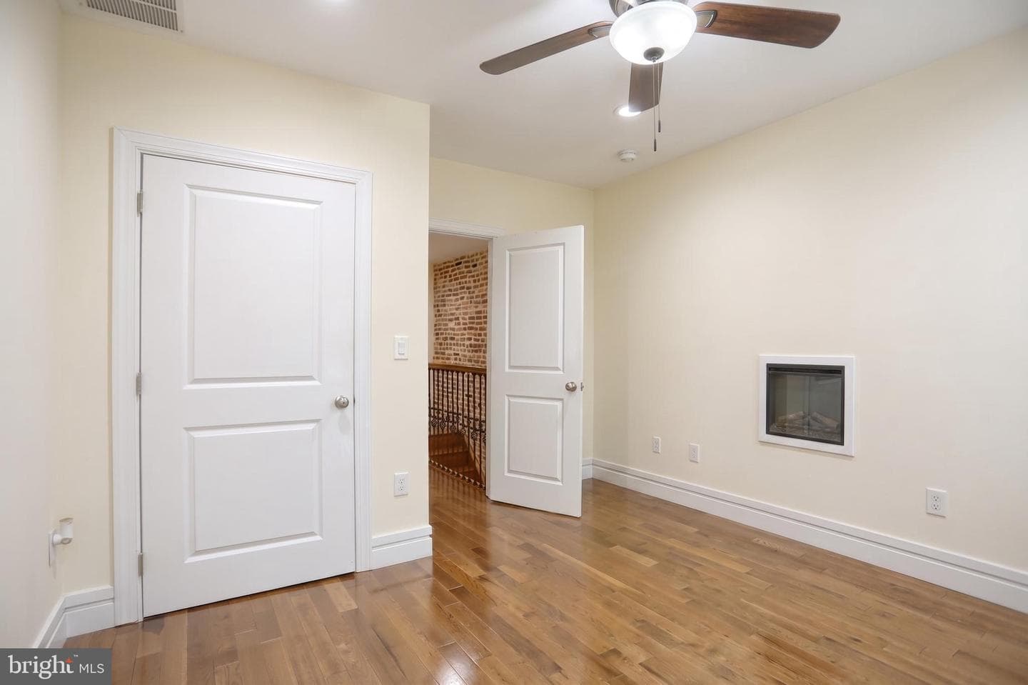 244 N Rose Street photo 10