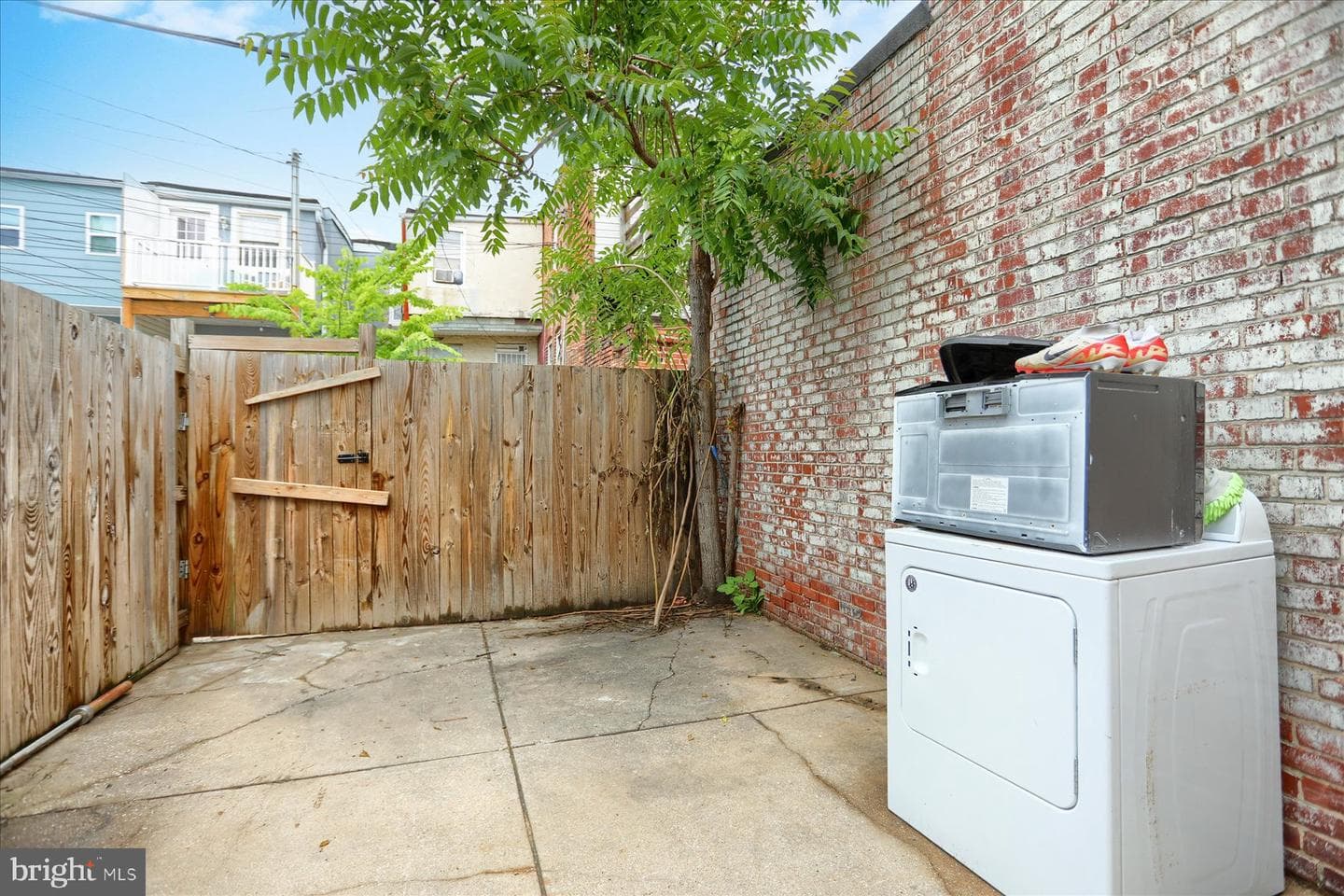 244 N Rose Street photo 29