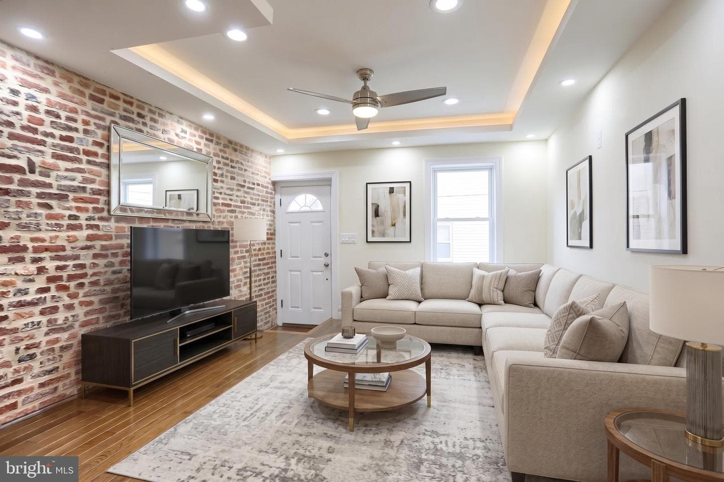 244 N Rose Street photo 4