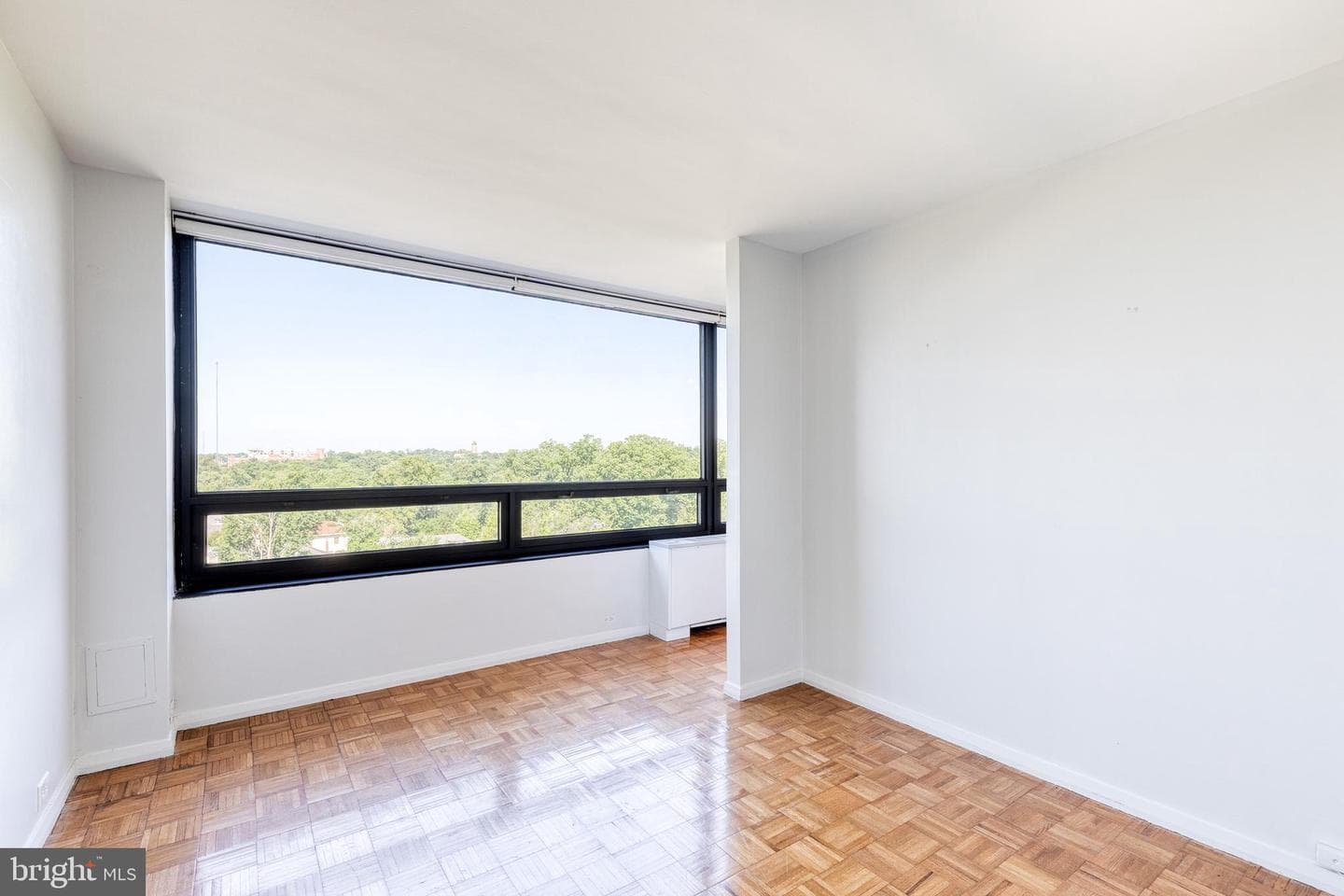 4000 N Charles Street #807 photo 18