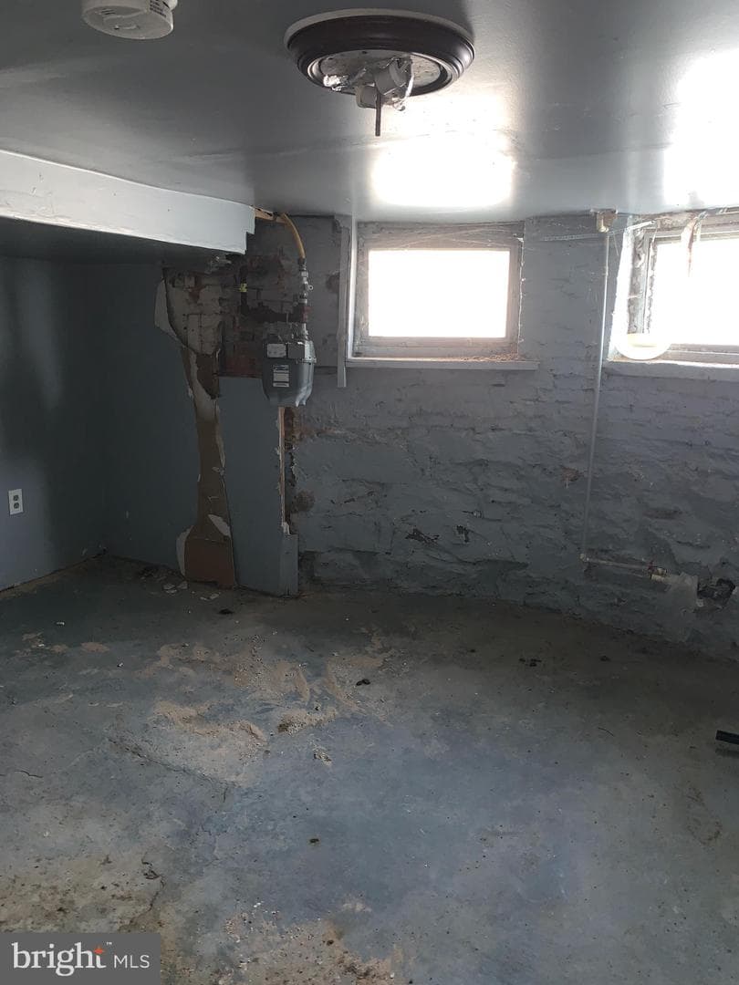 2515 W Fairmount Avenue photo 9