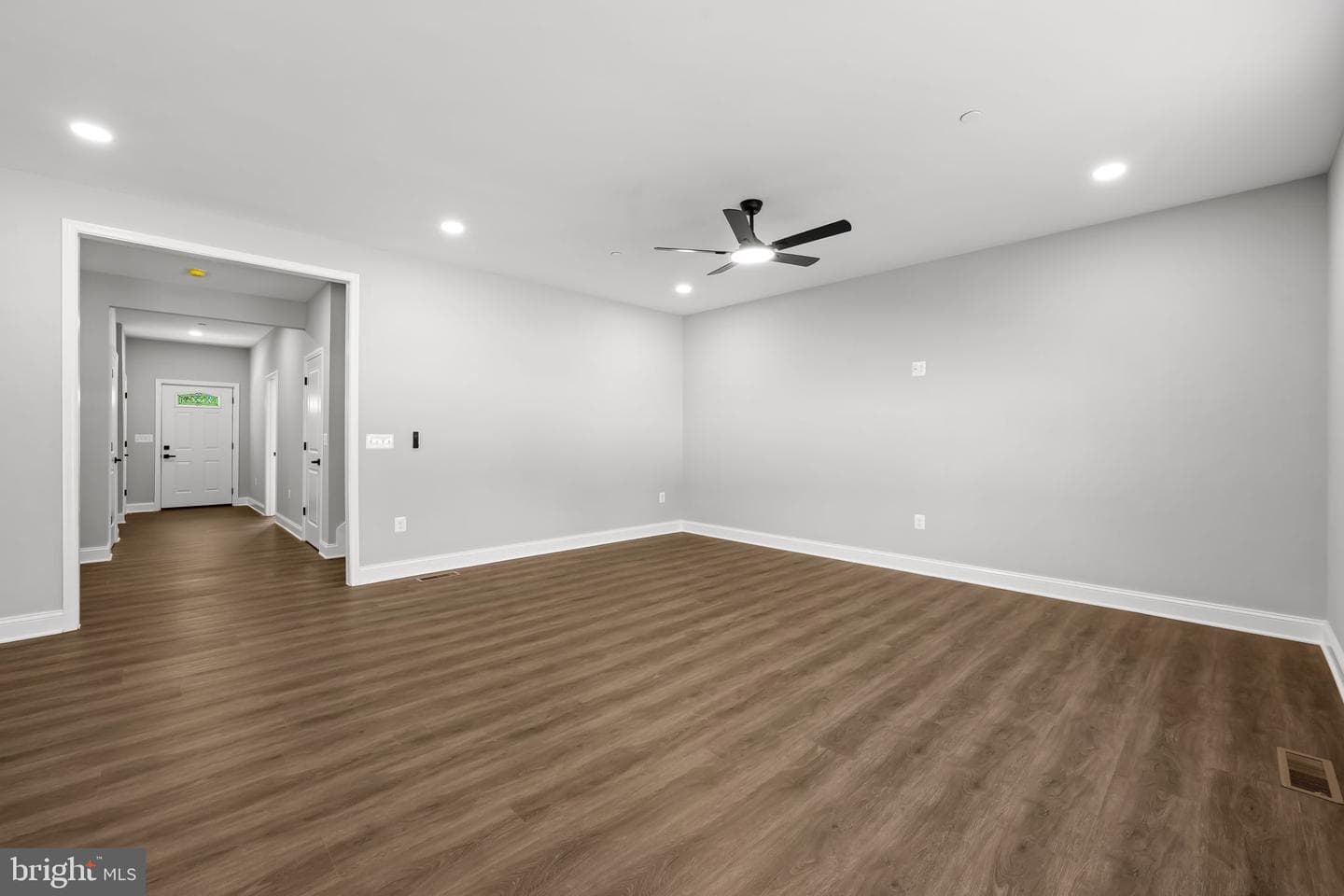 6806 Everall Avenue photo 9