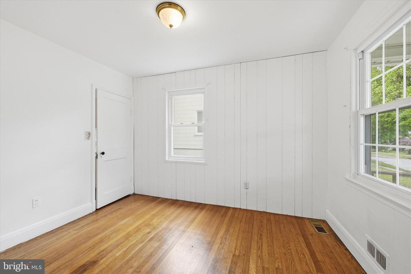 5409 Catalpha Road photo 12