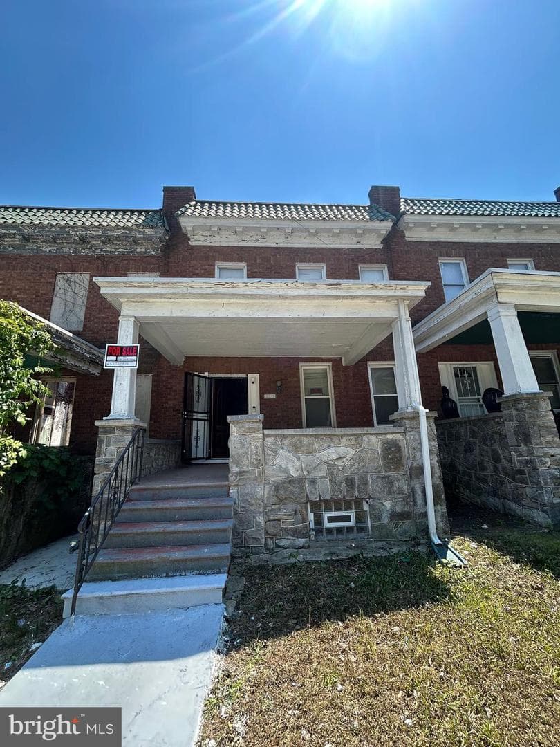 2811 W Lafayette Avenue photo 32
