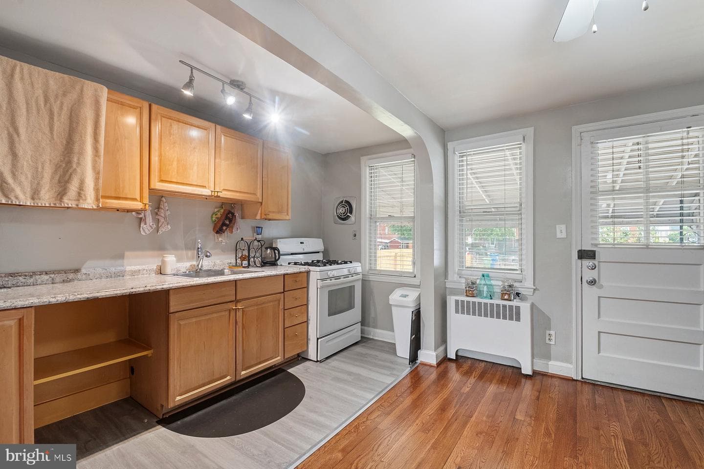 3644 Benson Avenue photo 13