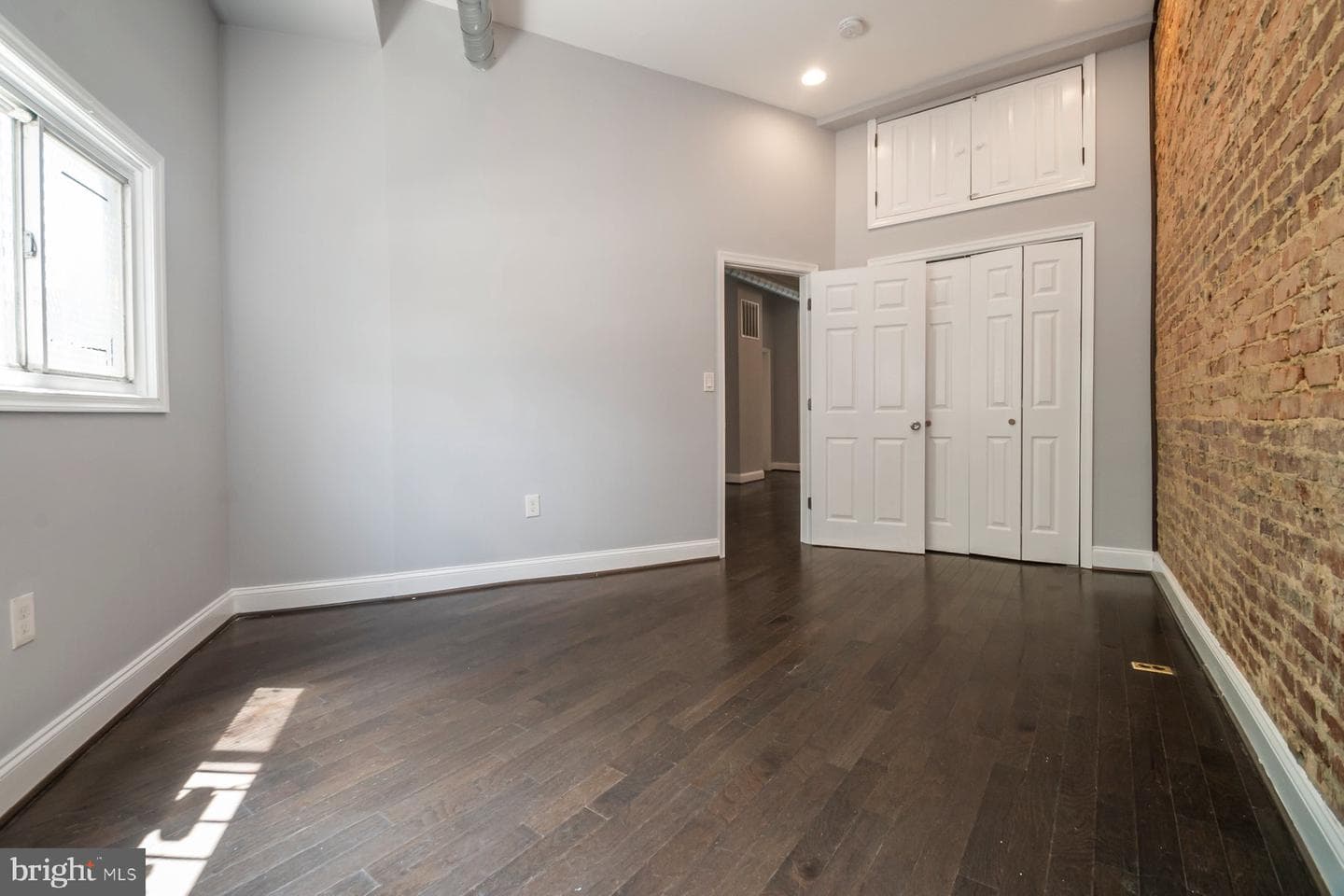 1210 Weldon Avenue photo 8