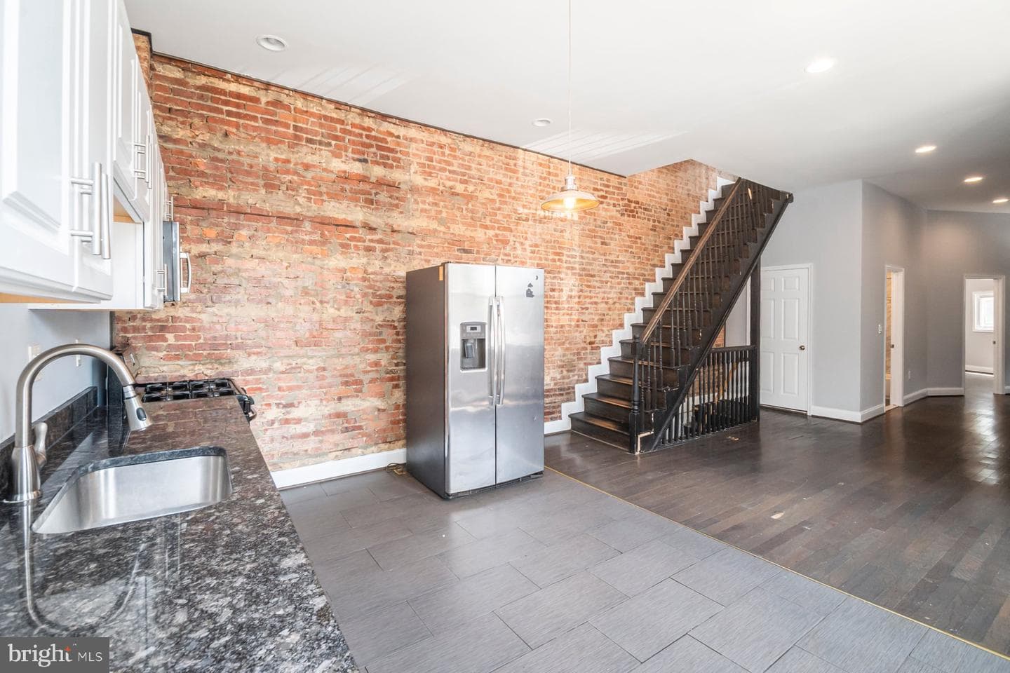 1210 Weldon Avenue photo 9