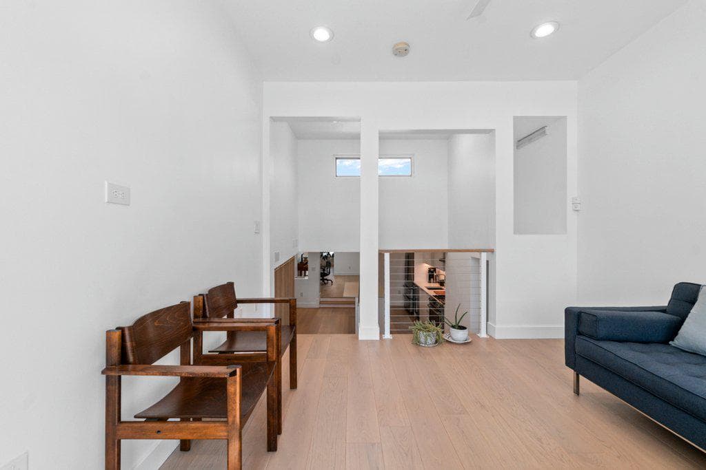 422 S Highland Avenue S photo 30