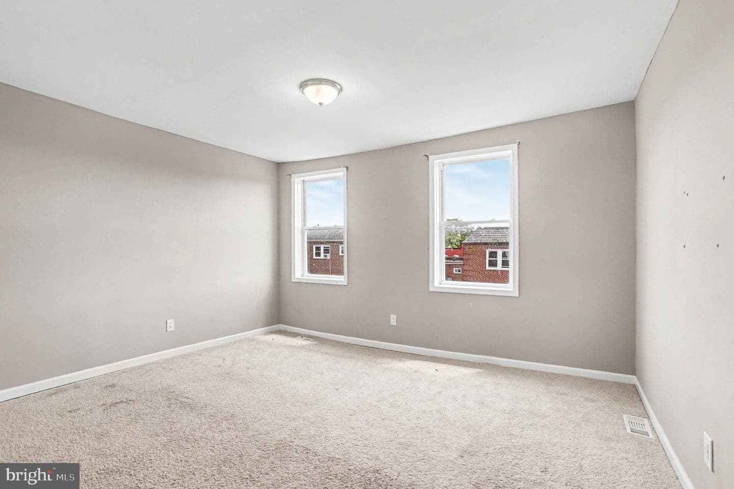 2642 Kennedy Avenue photo 9