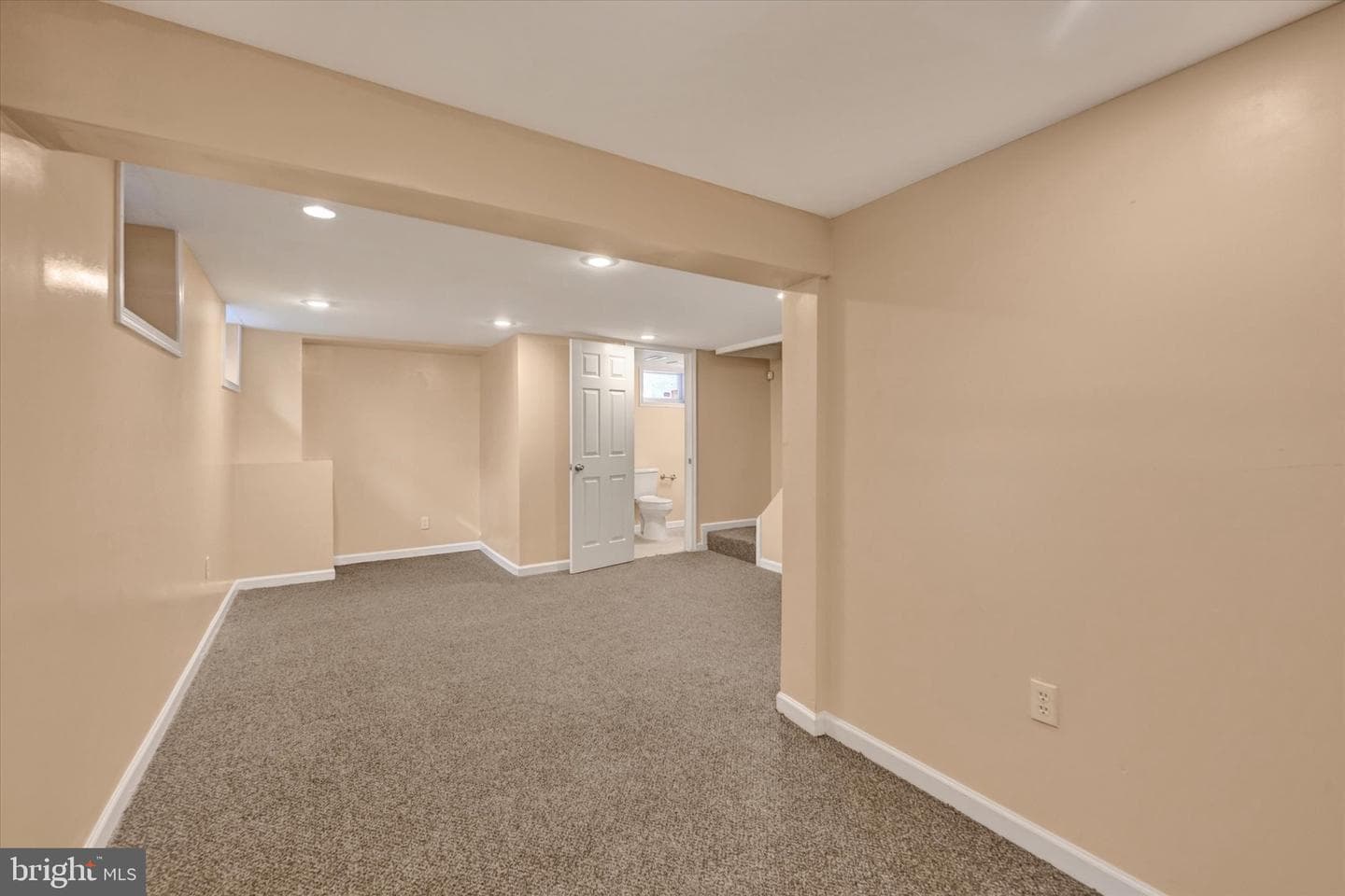 2105 Cloville Avenue photo 22