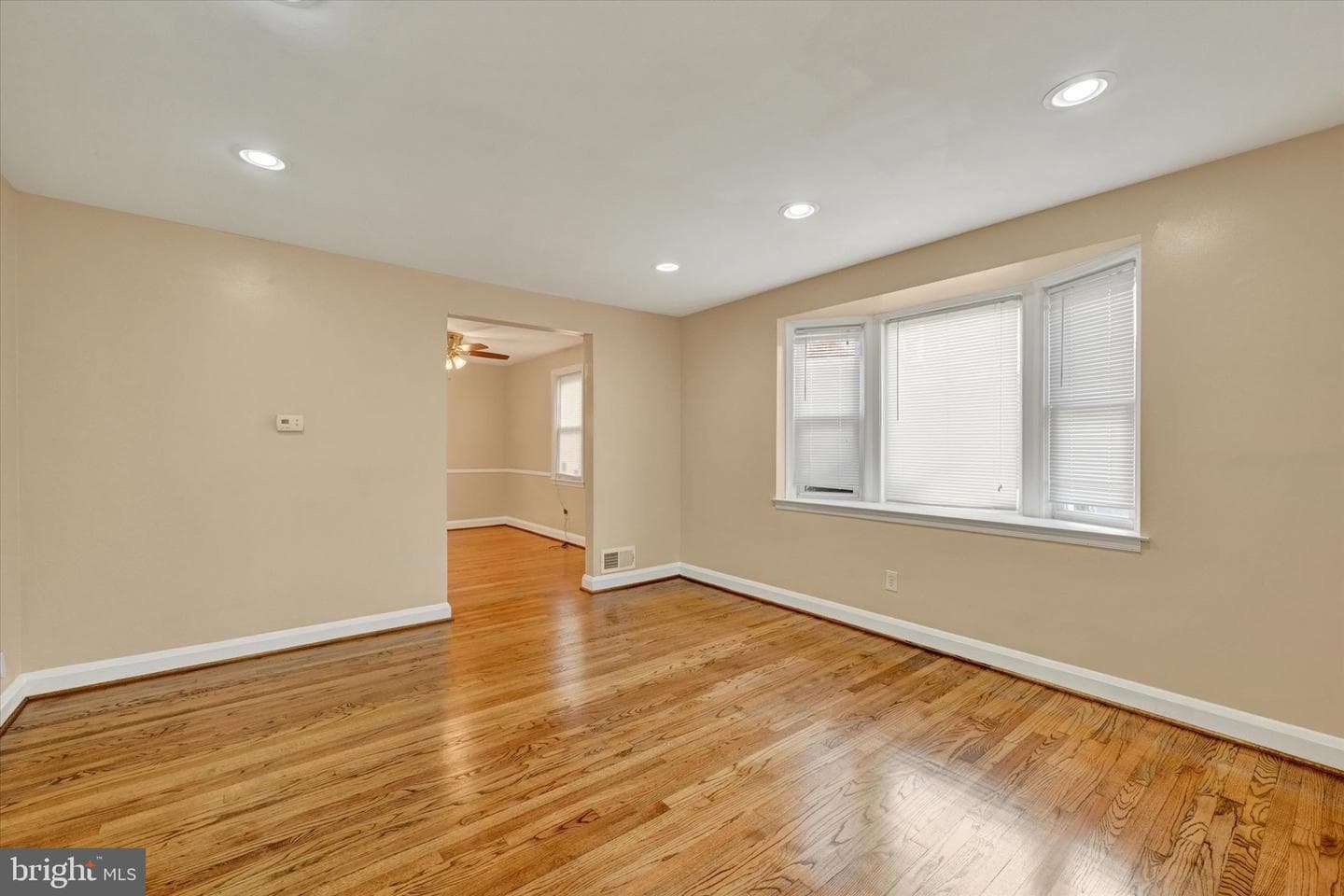 2105 Cloville Avenue photo 5