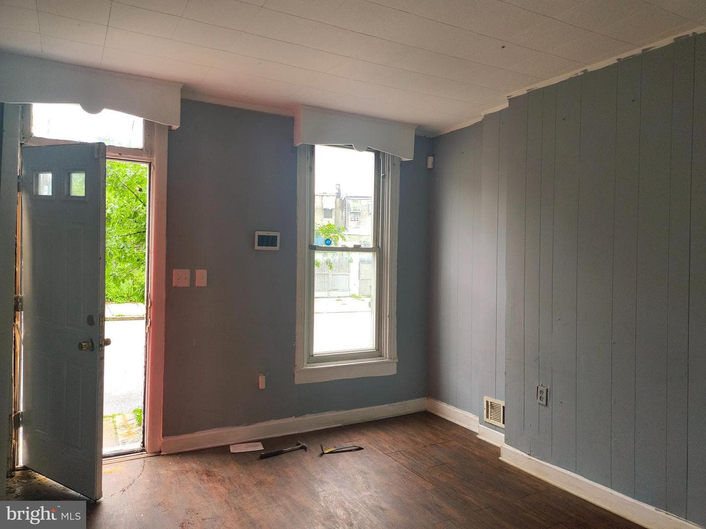 2021 Ashton St photo 2