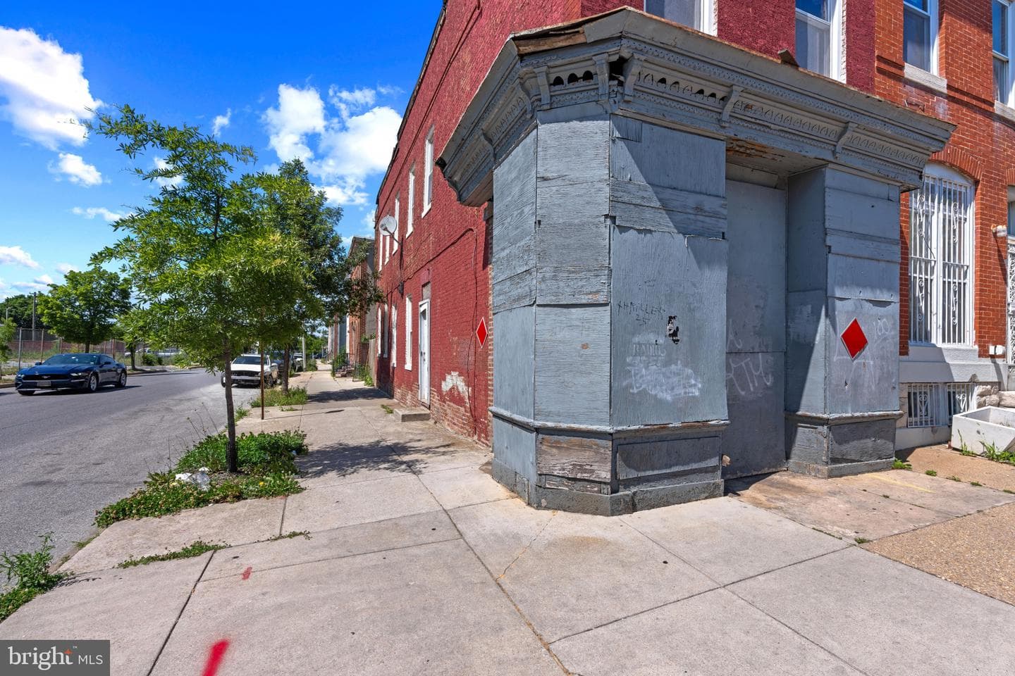 1202 E Lafayette Avenue photo 4