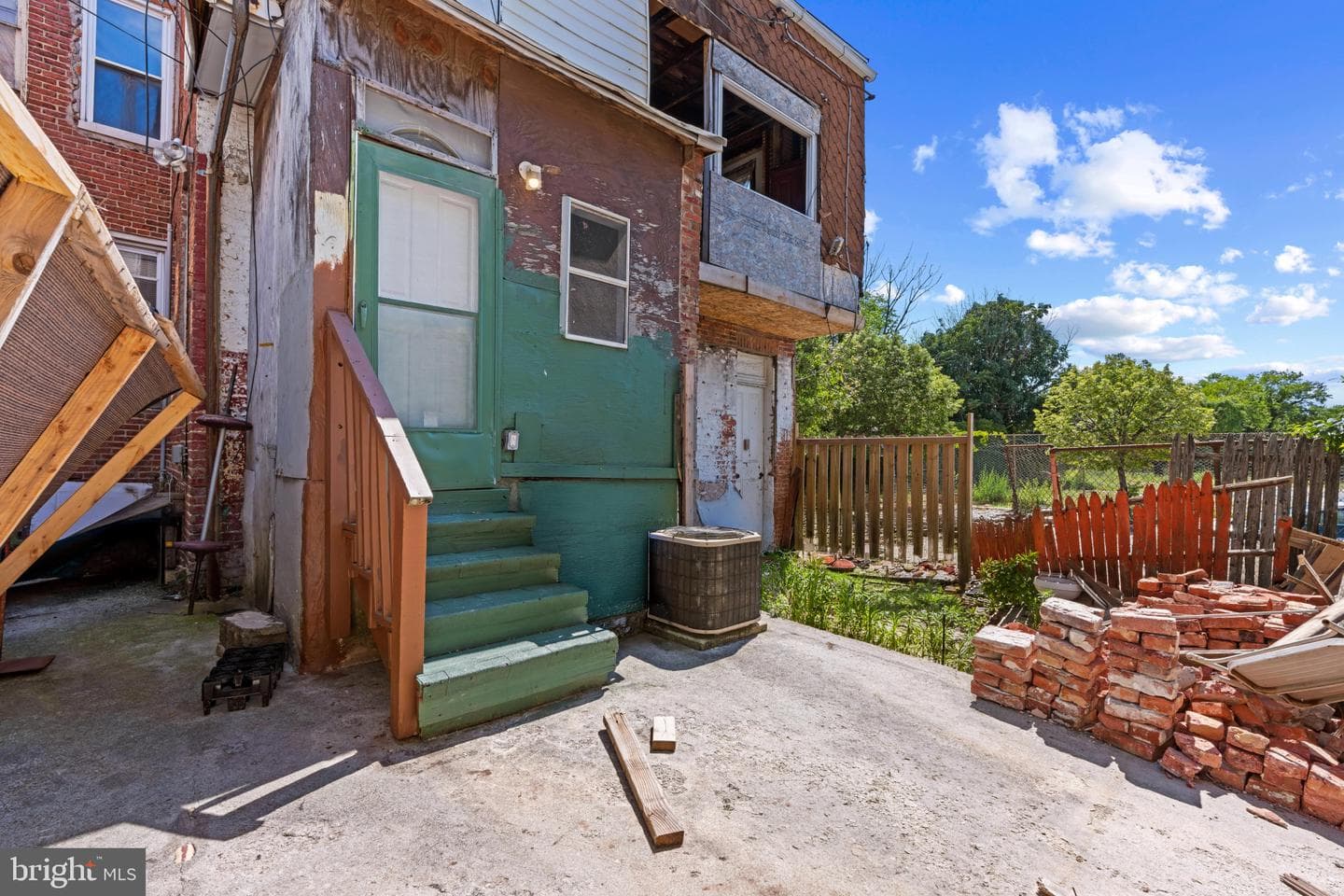 1202 E Lafayette Avenue photo 9