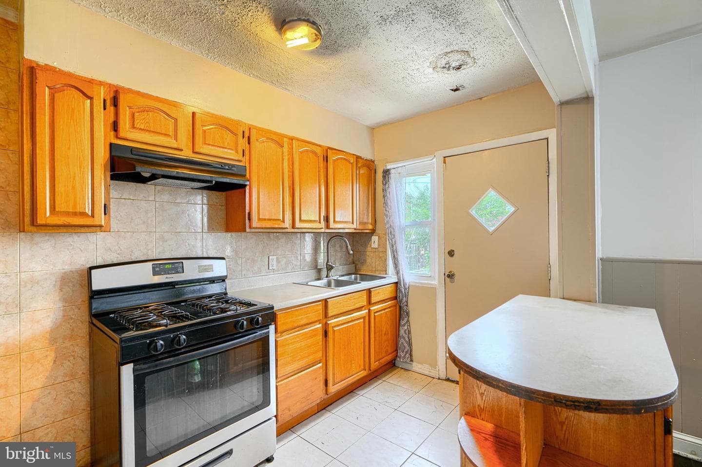 6438 Hartwait Street photo 11