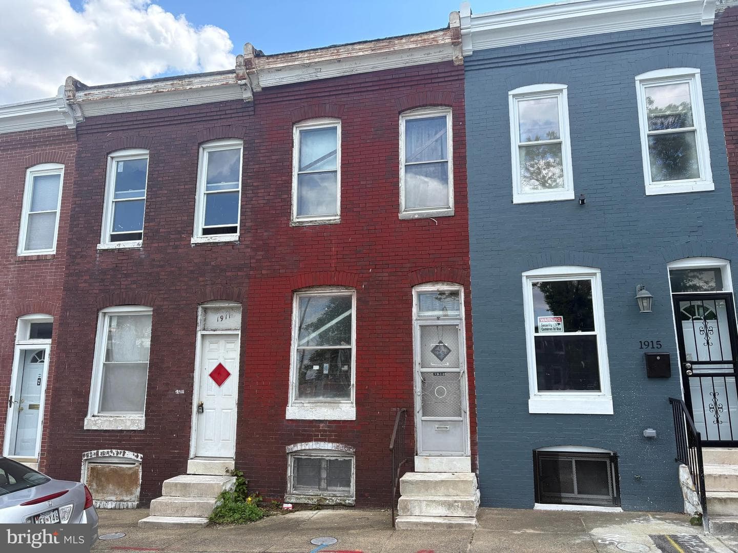 1913 Herbert Street photo 1