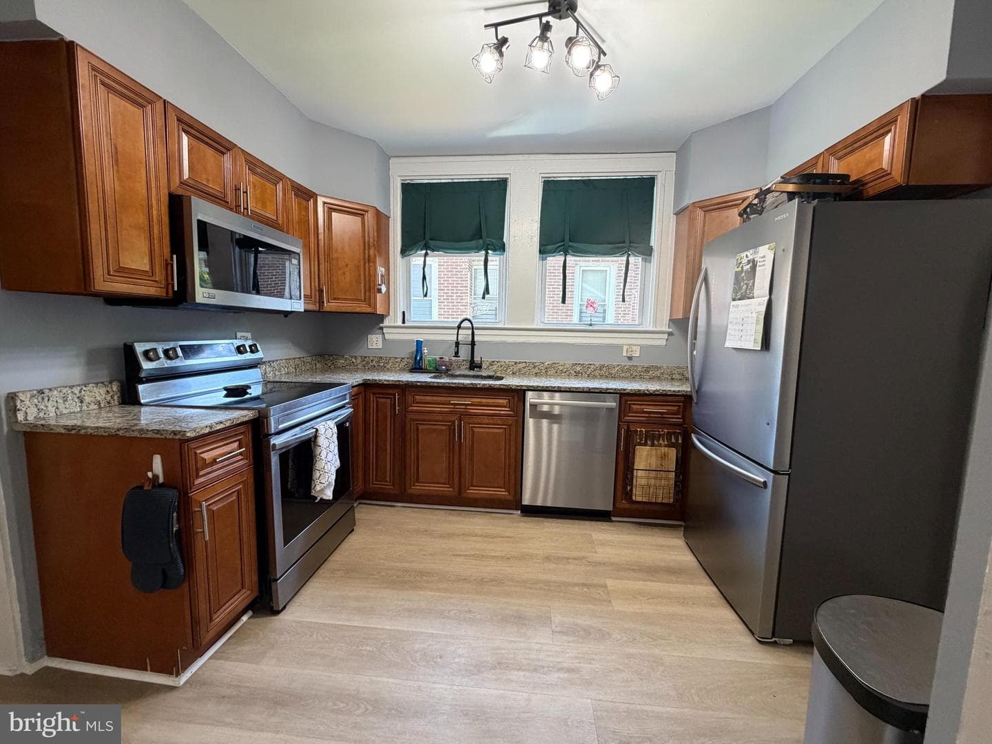3901 W Cold Spring Lane W photo 10