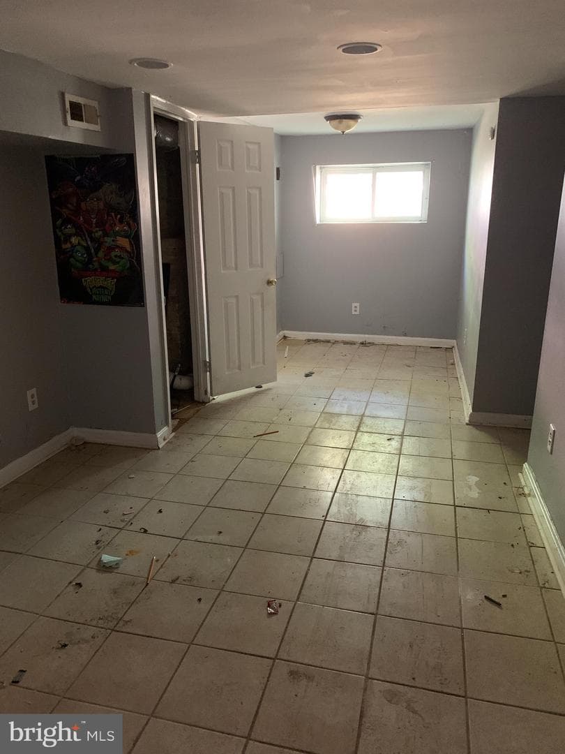 2619 Garrett Avenue photo 5