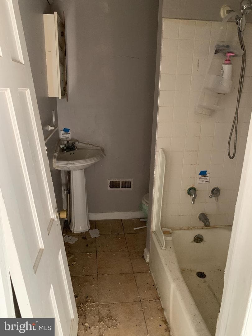 2730 Winchester Street photo 30