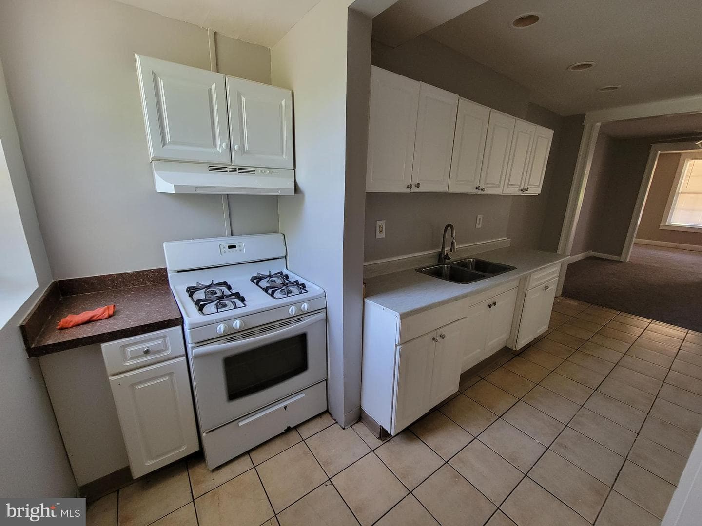 2730 Winchester Street photo 7
