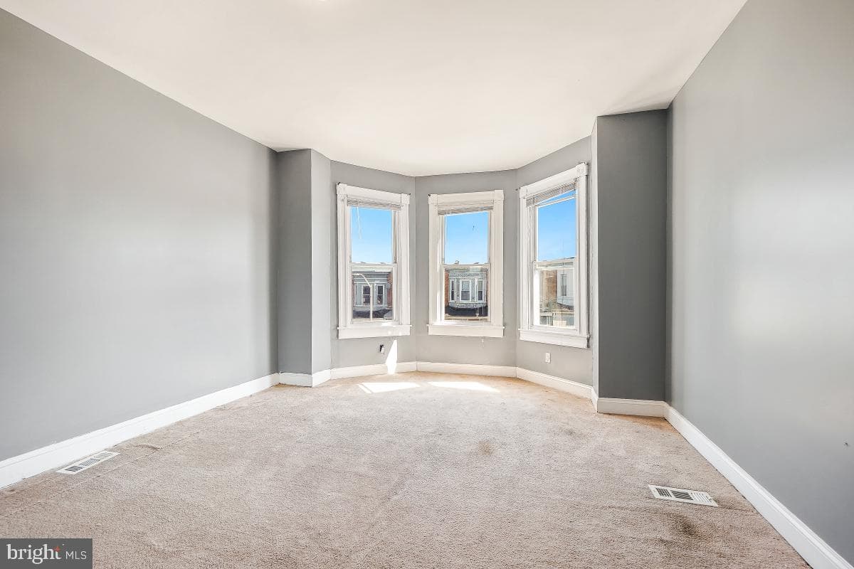 1636 N Bentalou Street photo 23