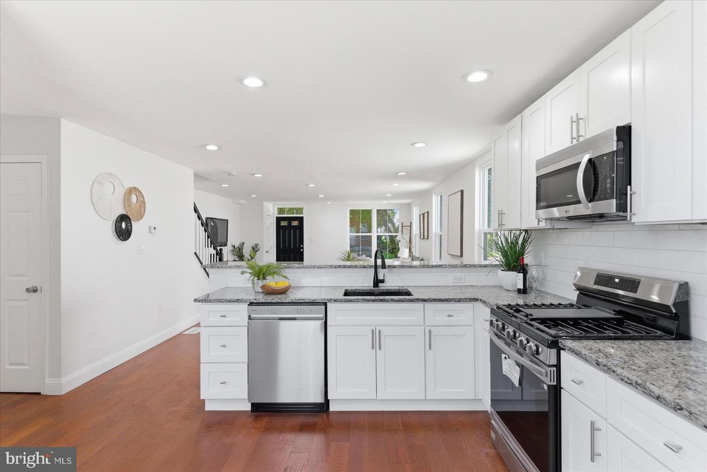 1013 Myrtle Avenue photo 13