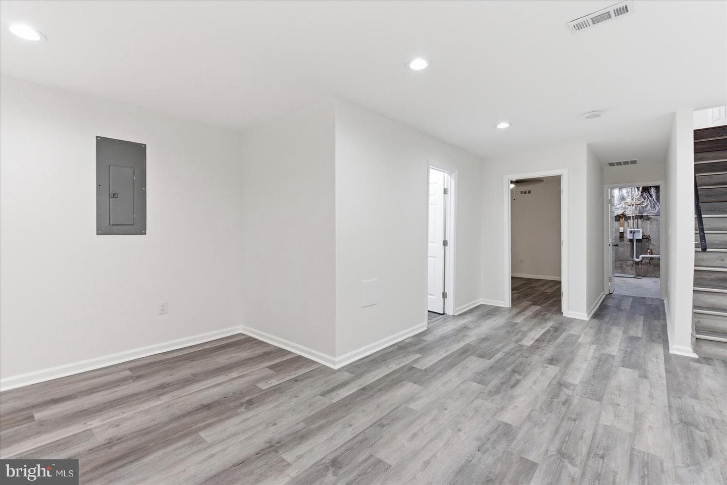 1013 Myrtle Avenue photo 31