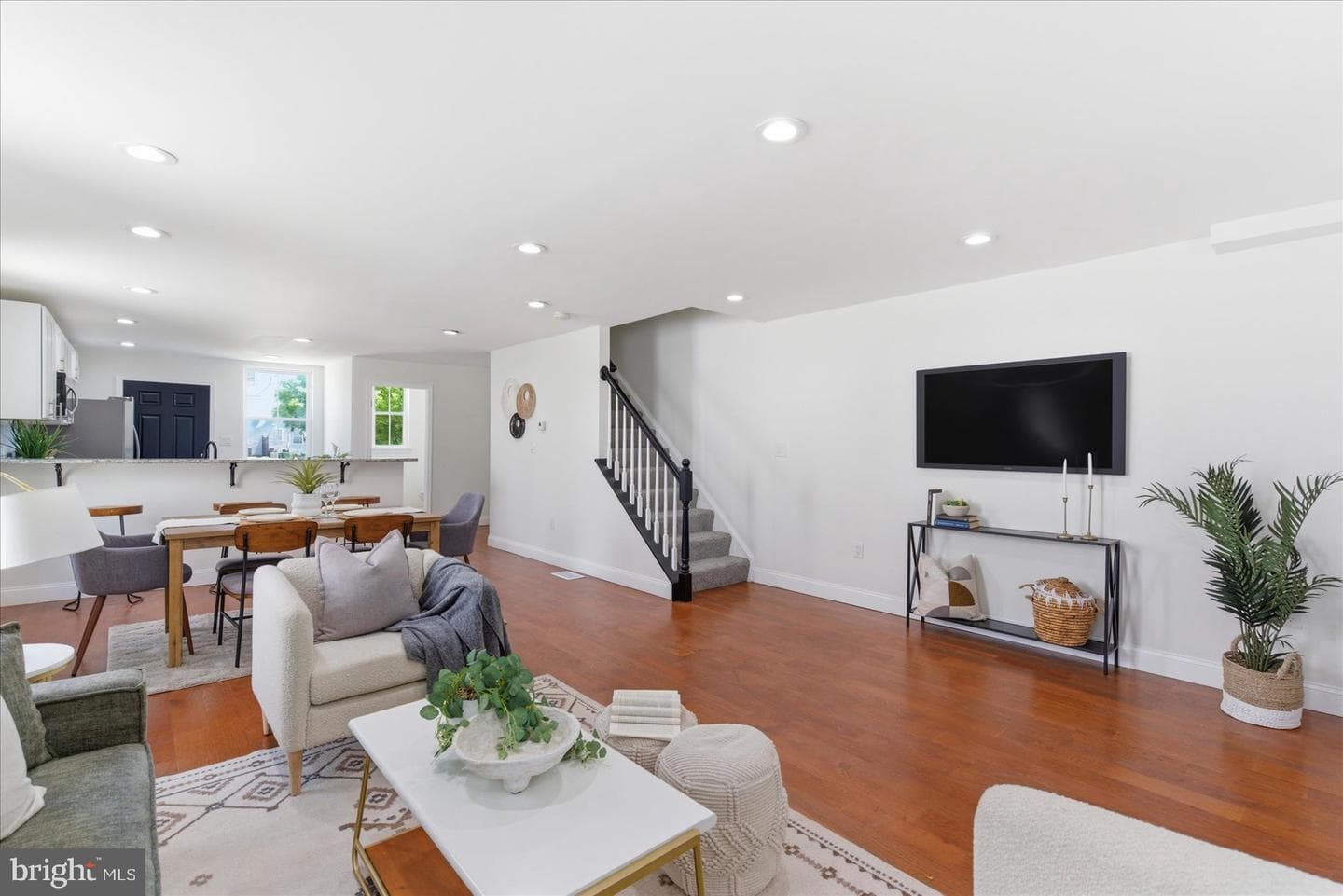 1013 Myrtle Avenue photo 6