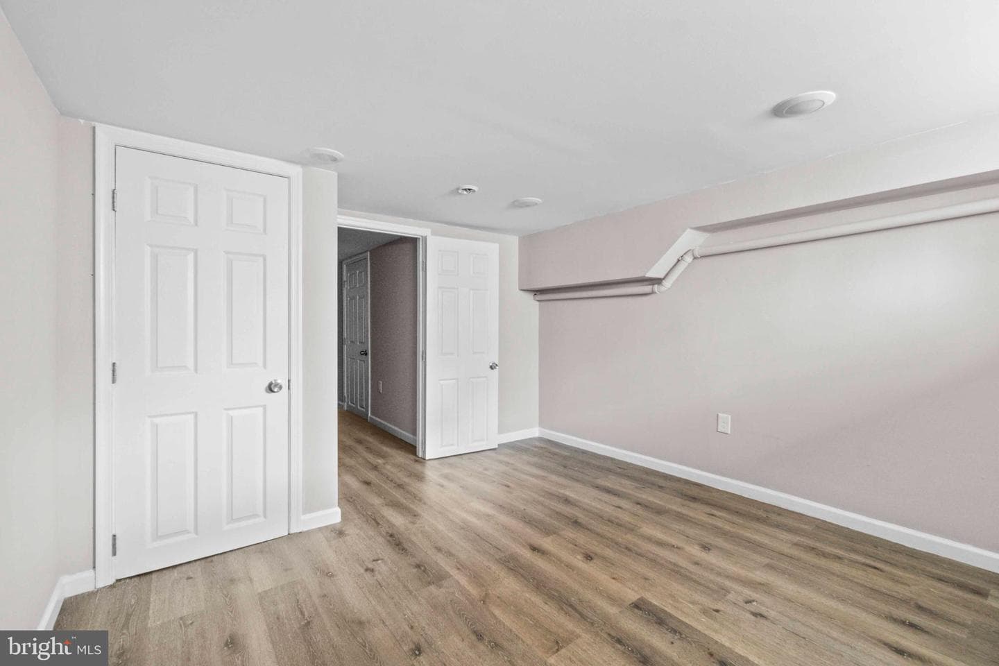 2815 E Madison Street photo 19