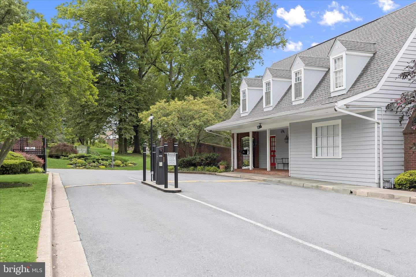 351 Homeland Southway #3d photo 22