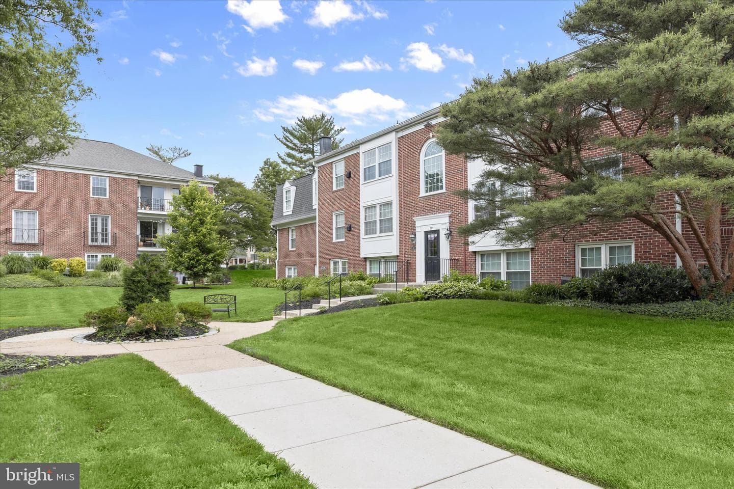 351 Homeland Southway #3d photo 24