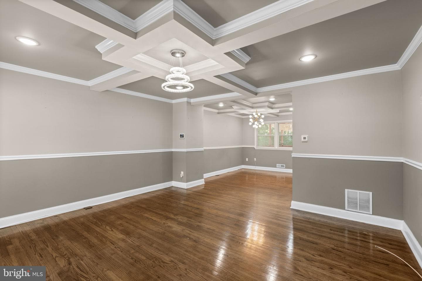 815 Reverdy Road photo 3
