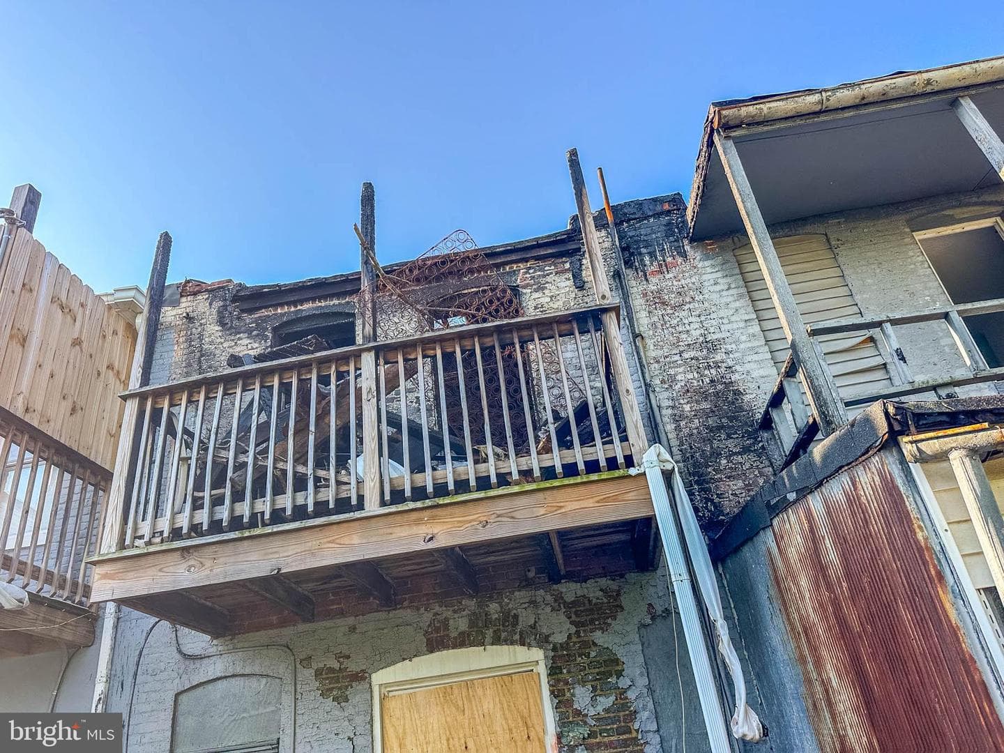 2416 E Oliver St photo 6