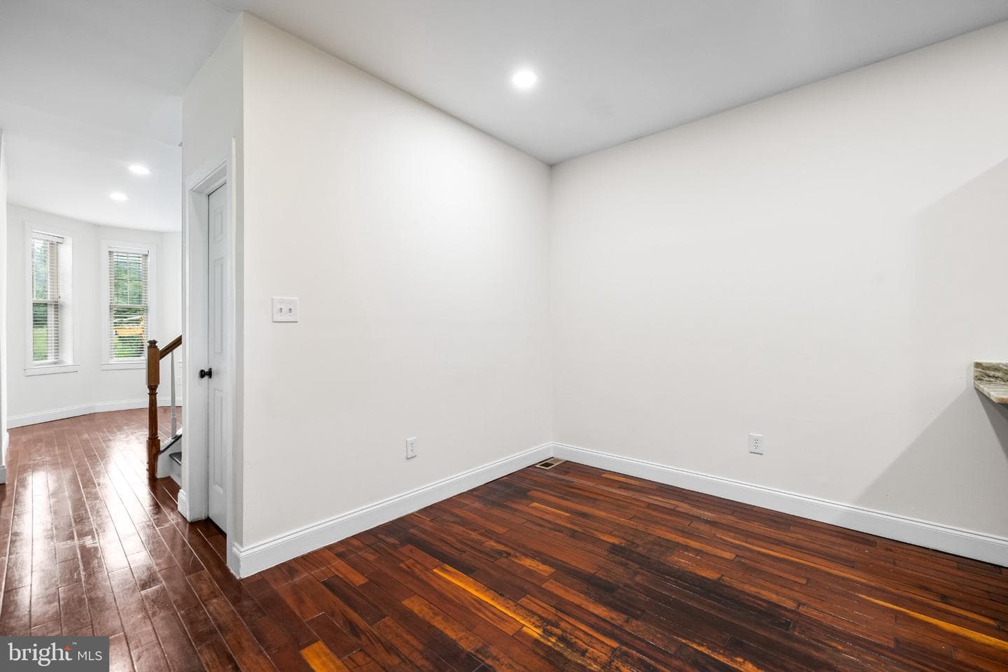 2822 Frederick Avenue photo 10