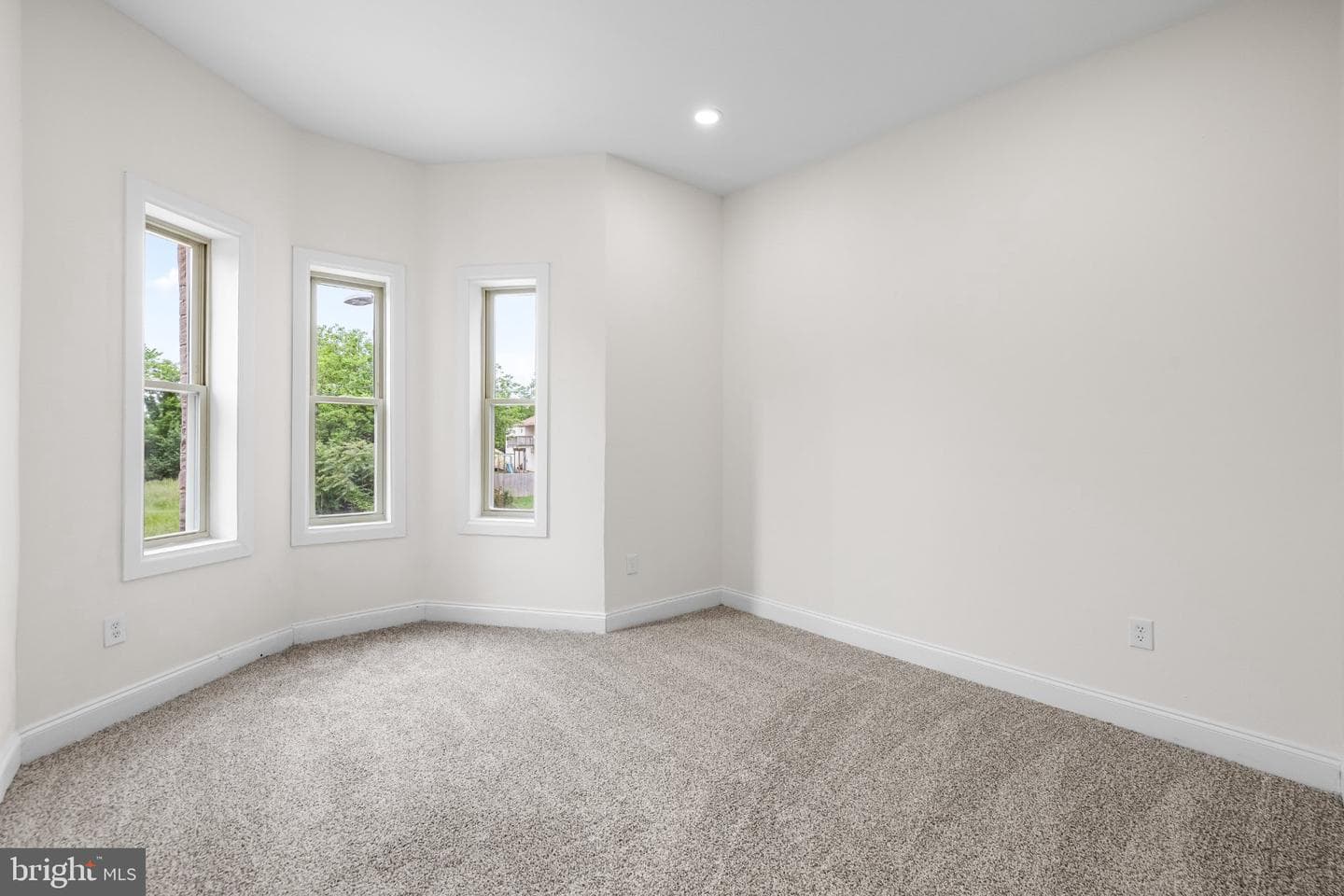 2822 Frederick Avenue photo 14