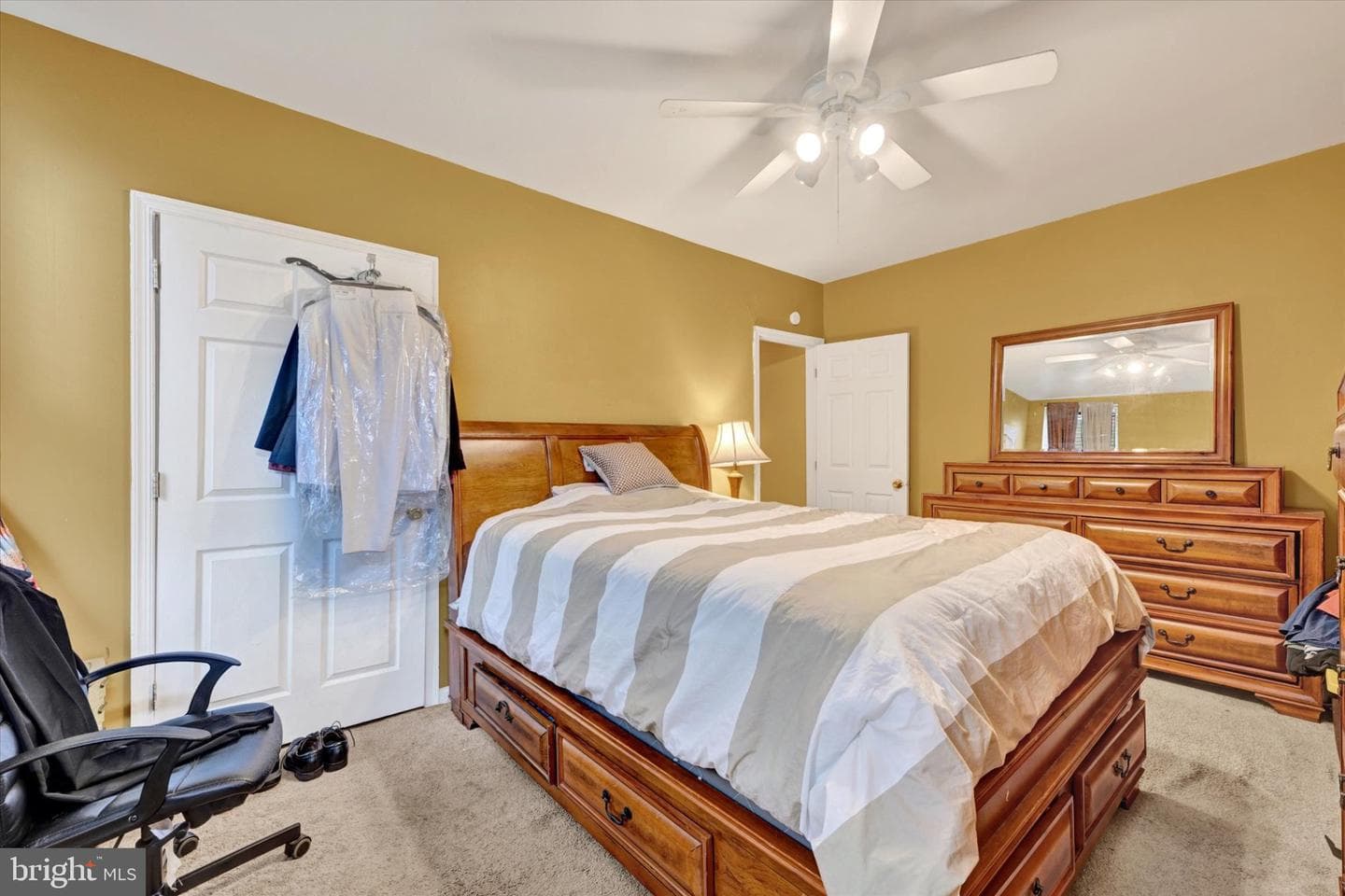 2072 Linden Avenue photo 23