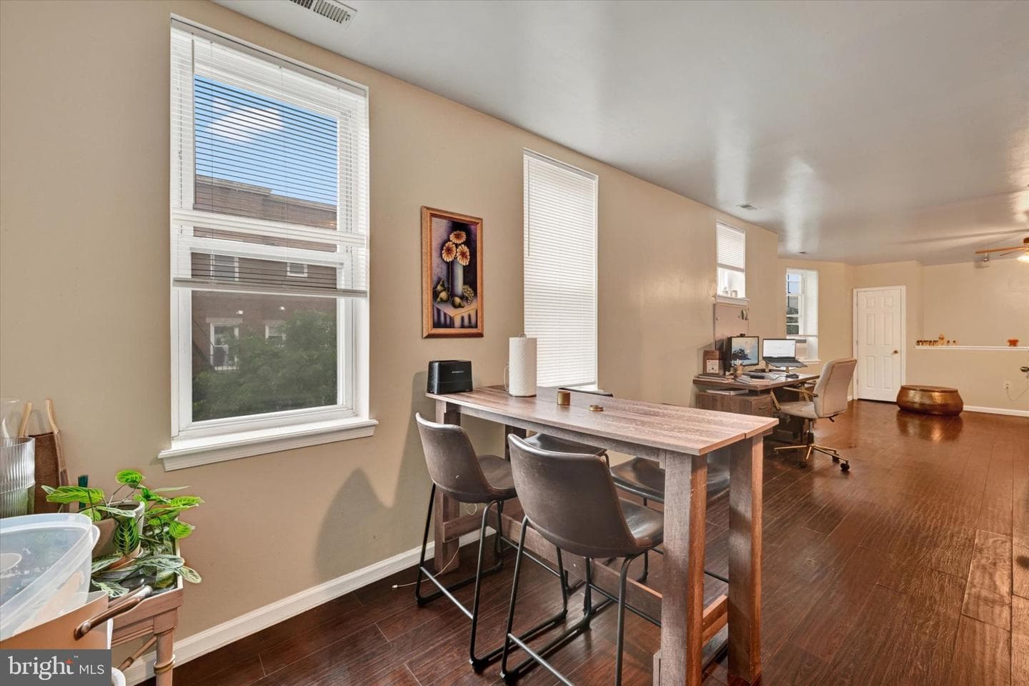 2072 Linden Avenue photo 33
