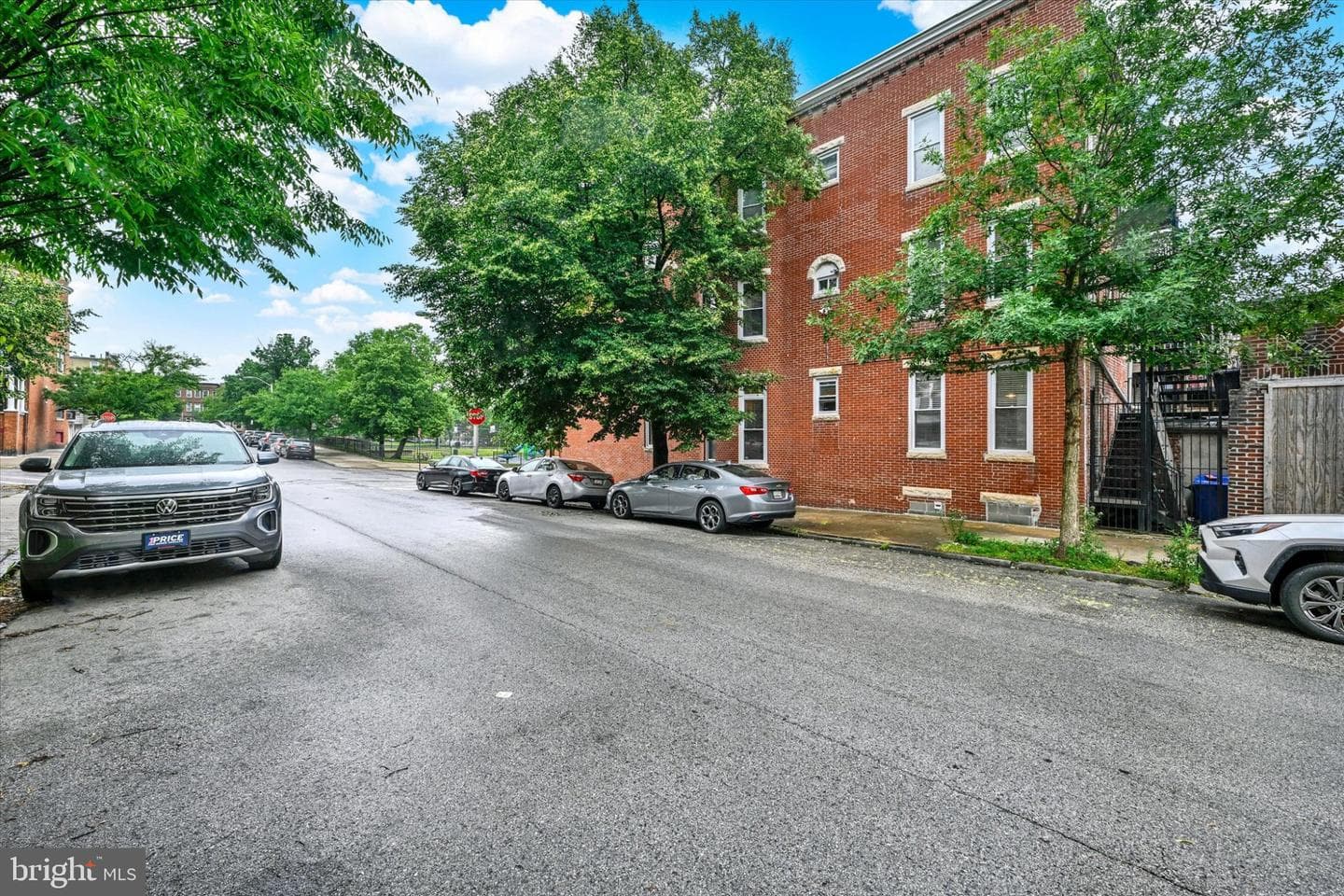 2072 Linden Avenue photo 37