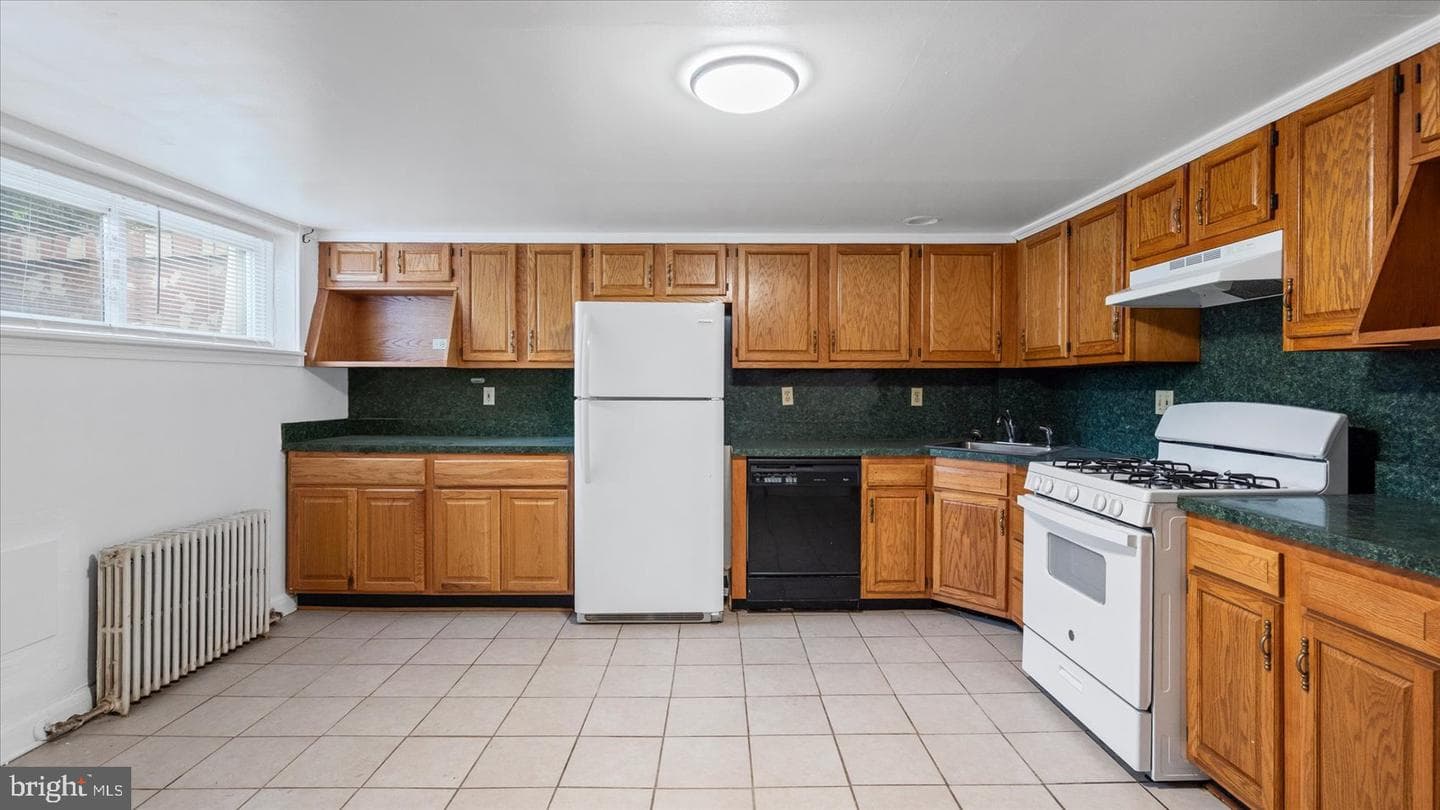 2905 E Federal Street photo 16