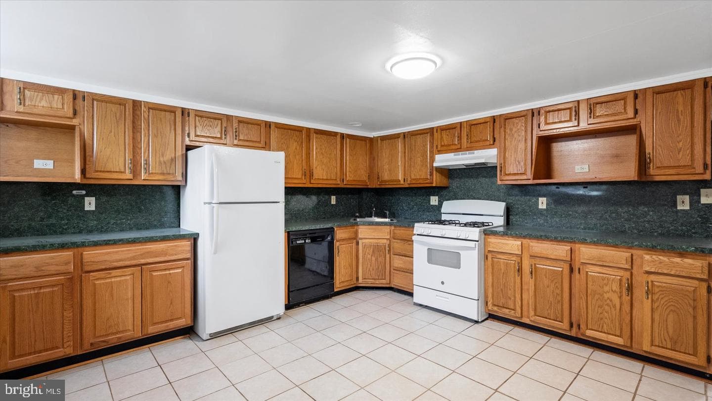 2905 E Federal Street photo 18