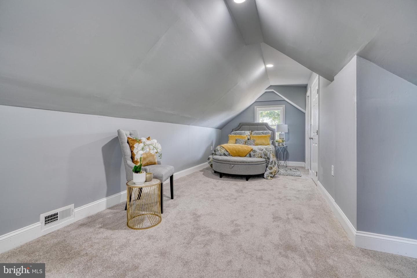 4906 Grindon Avenue photo 29