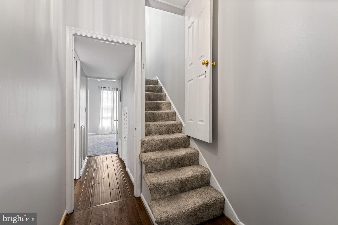 112 Montgomery Street photo 25