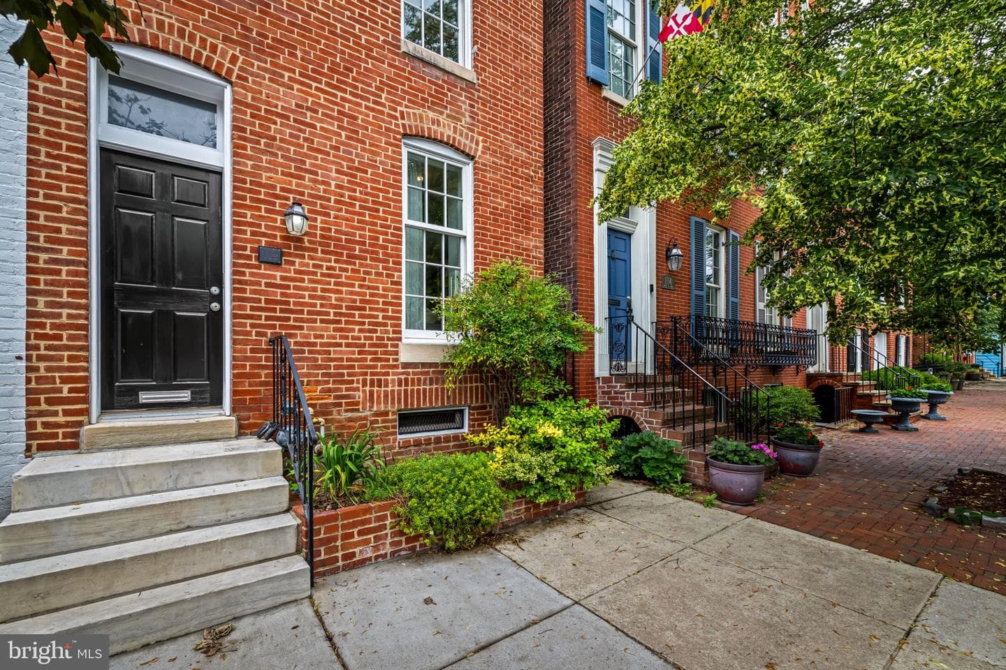 112 Montgomery Street photo 3