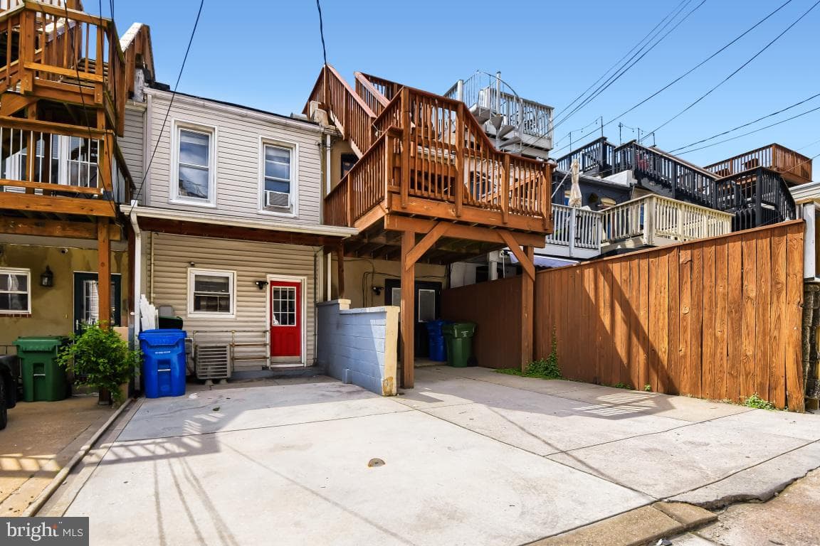 715 S Curley Street photo 11