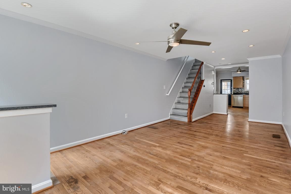 715 S Curley Street photo 4
