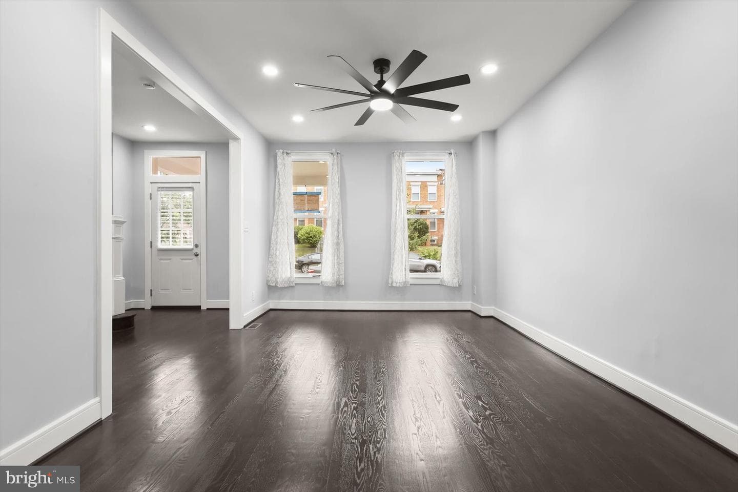 1728 E 32nd Street photo 12