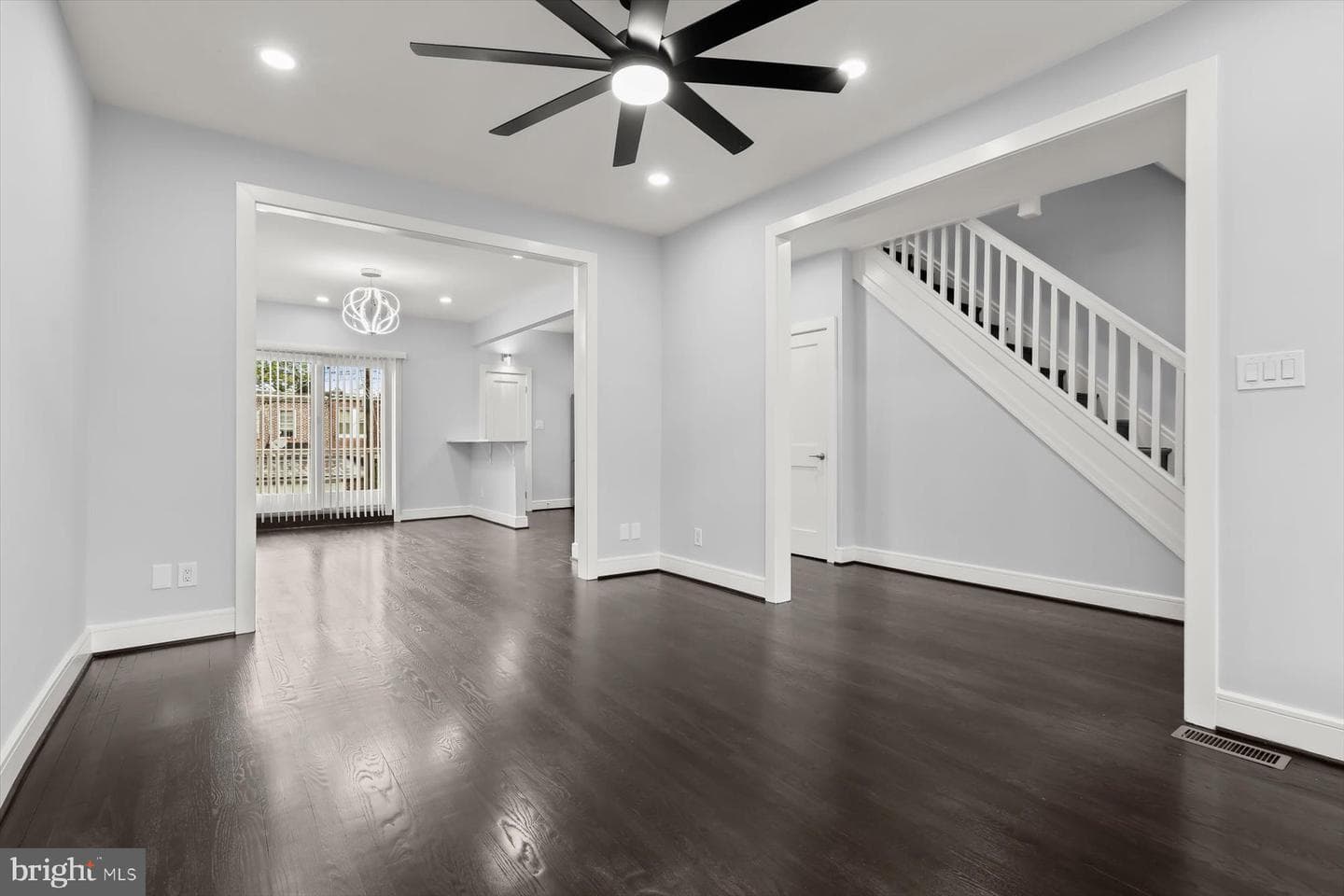 1728 E 32nd Street photo 14