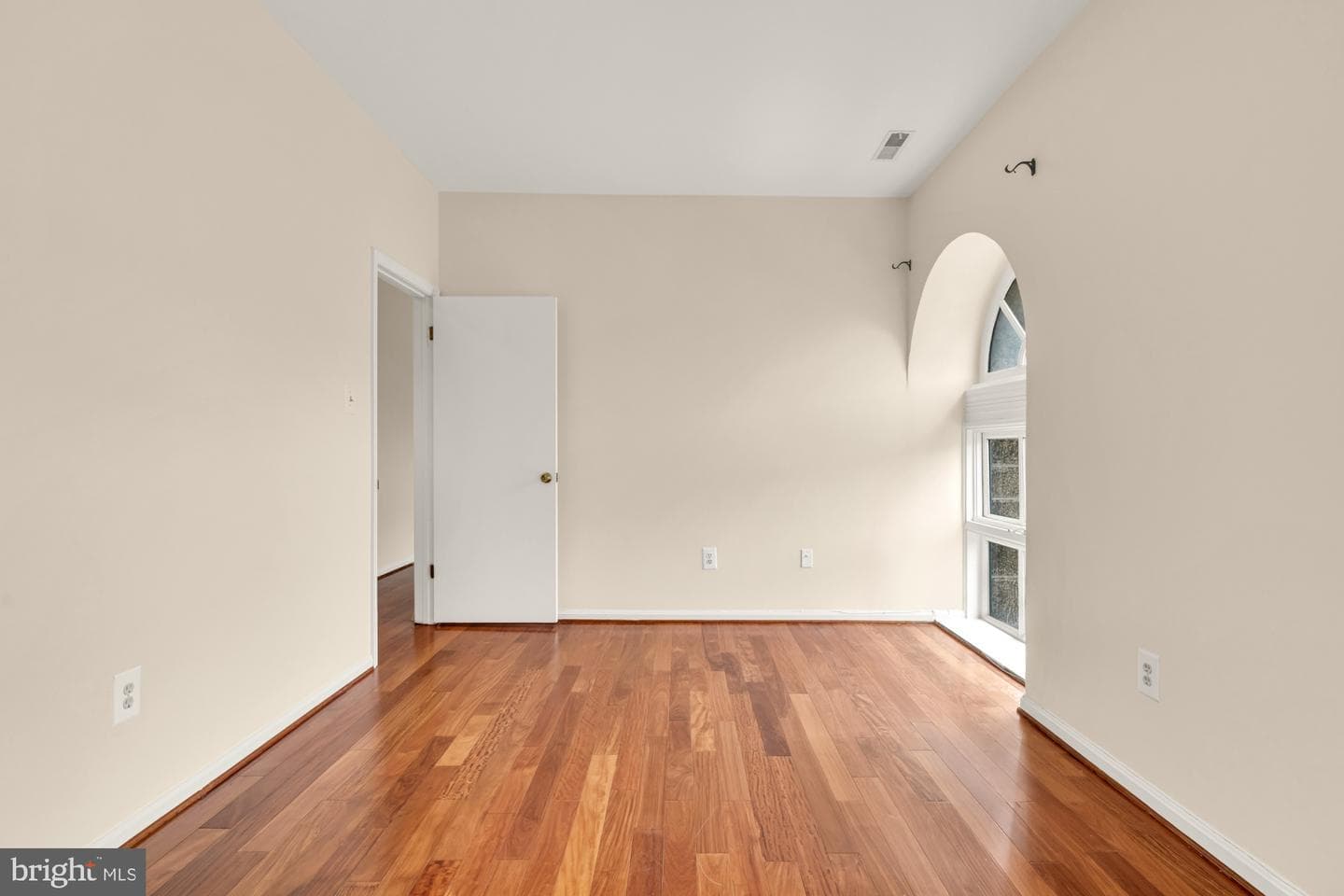 1714 Park Avenue #403 photo 23